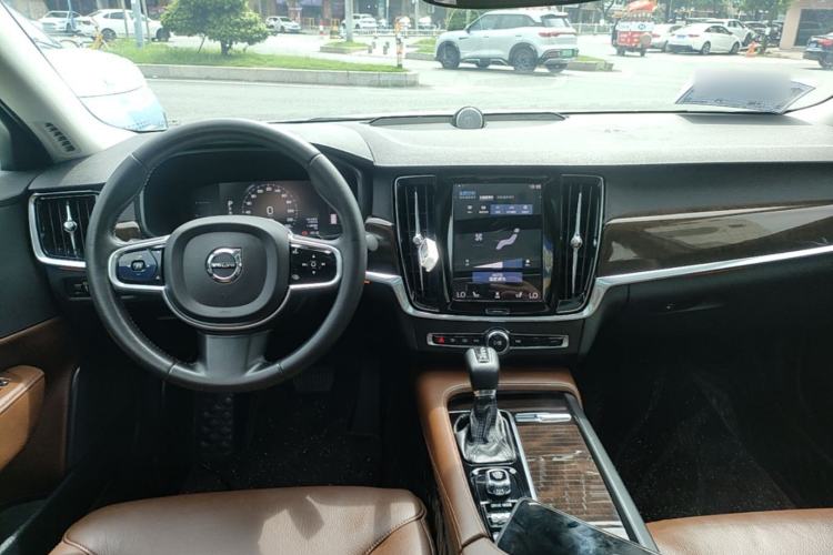 Used Volvo S90 2017 T5 Zhiyuan Edition Center Console