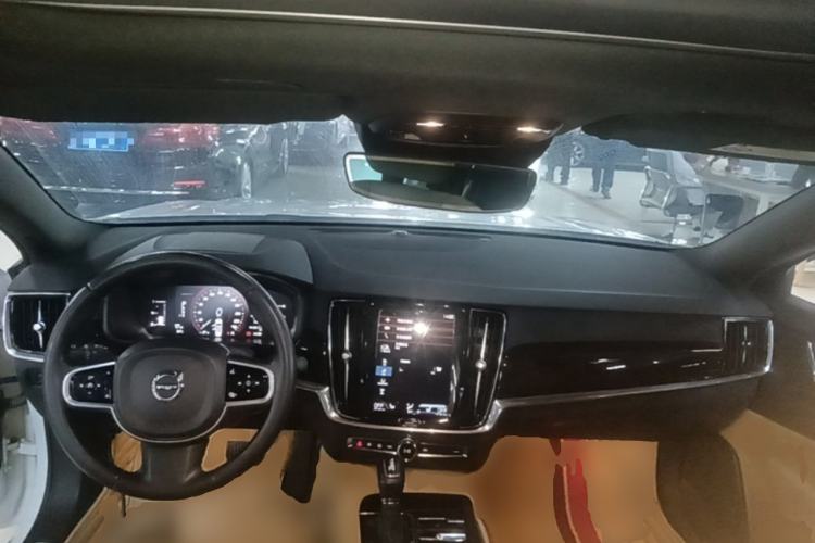 Used Volvo S90 2017 T4 Zhiyuan Edition Center Console