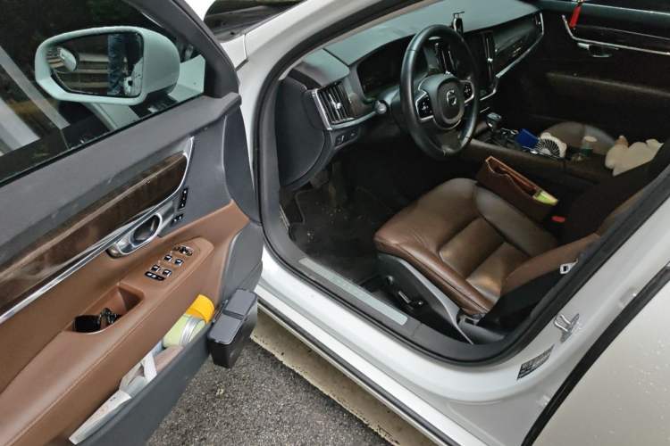 Used Volvo S90 2017 T4 Zhiyuan Edition Driver Seat