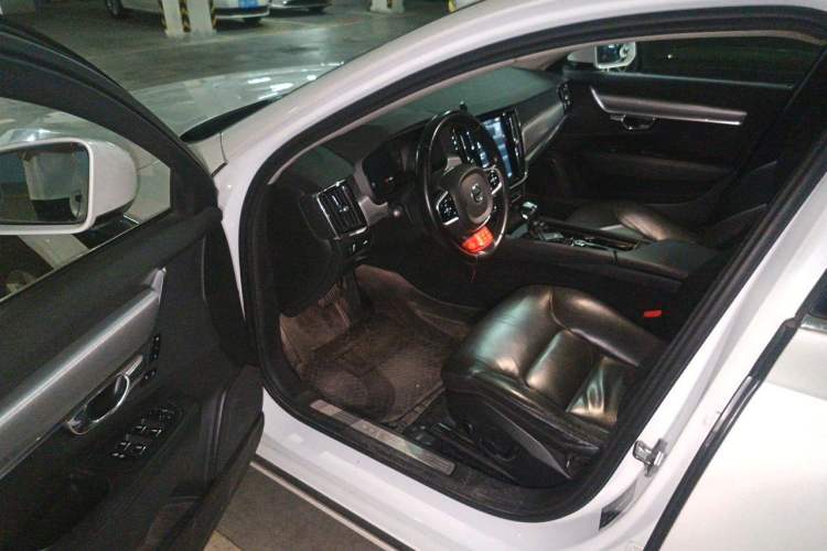 Used Volvo S90 2017 T4 Zhiyi Edition Driver Seat