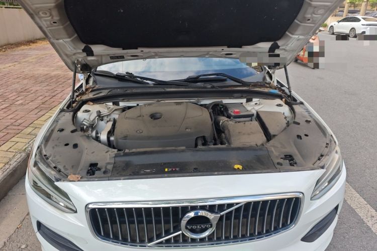 Used Volvo S90 2017 T4 Zhiyi Edition Engine Bay