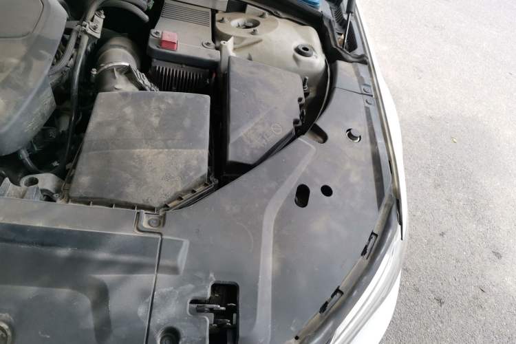 Used Volvo S90 2017 T5 Smart Luxury Edition Engine Bay Left
