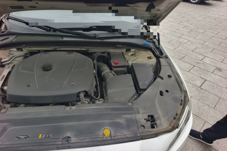 Used Volvo S90 2017 T4 Zhiyuan Edition Engine Bay Left