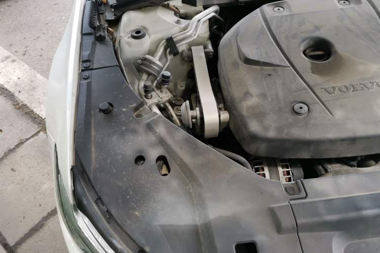 Used Volvo S90 2017 T5 Smart Luxury Edition Engine Bay Right
