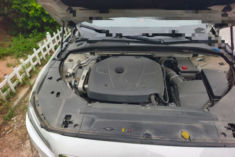 Used Volvo S90 2017 T4 Zhiyuan Edition Engine Bay Right