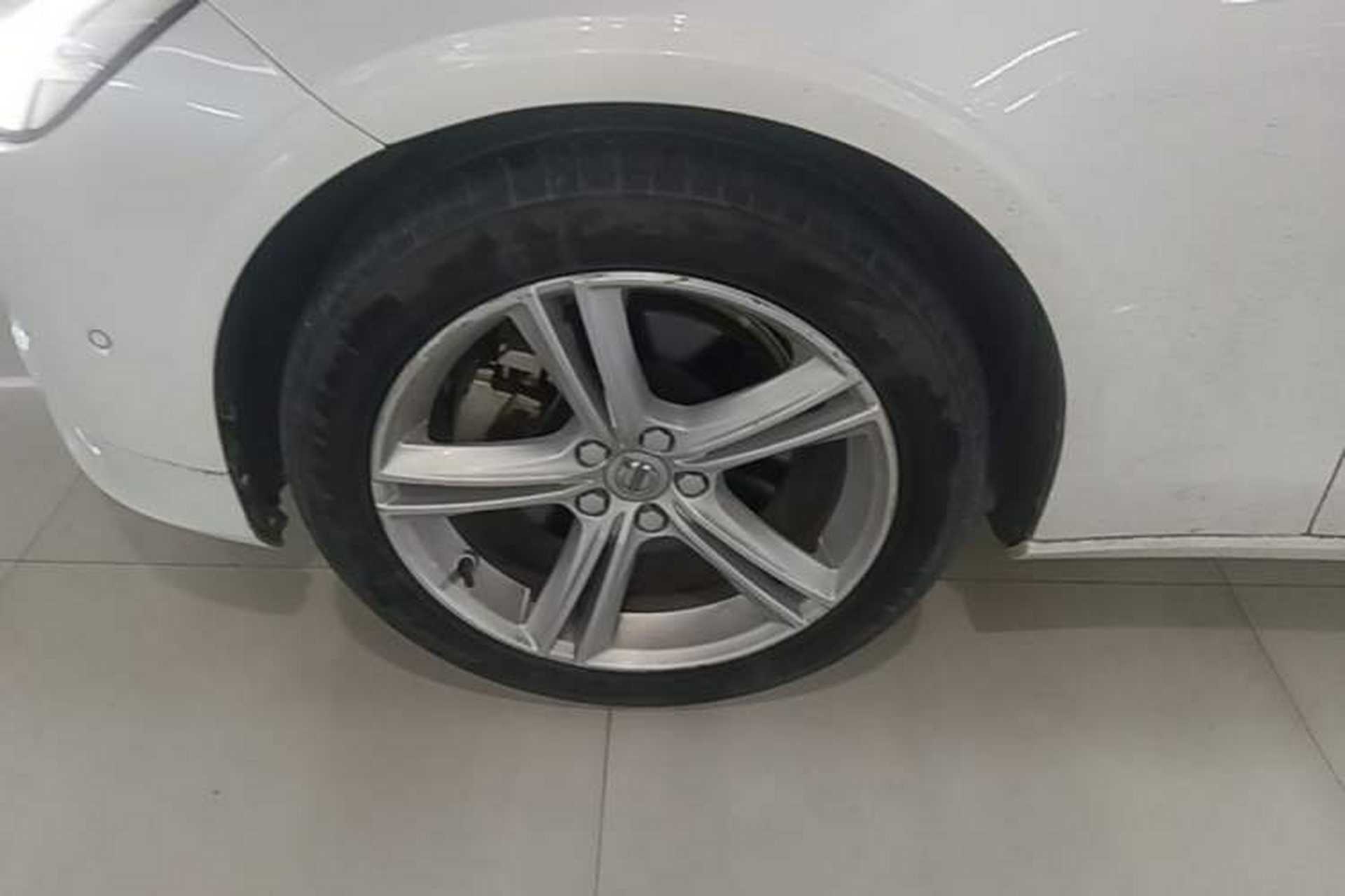 Used Volvo S90 2017 T4 Zhiyuan Edition Exterior 4