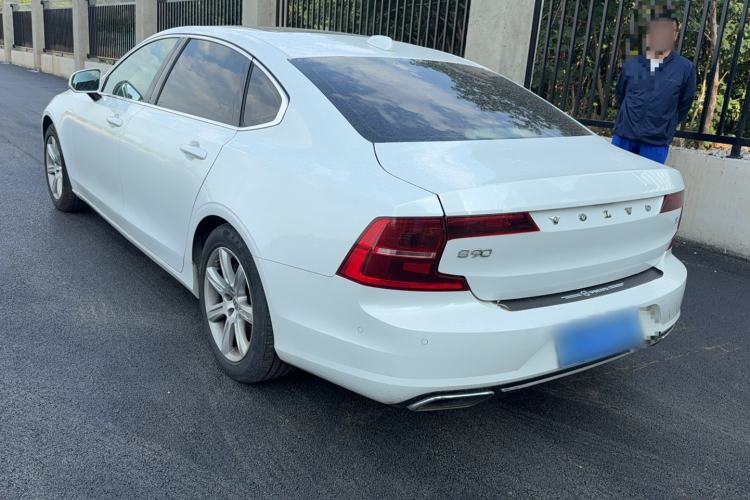Used Volvo S90 2017 T4 Zhiyi Edition Exterior 5