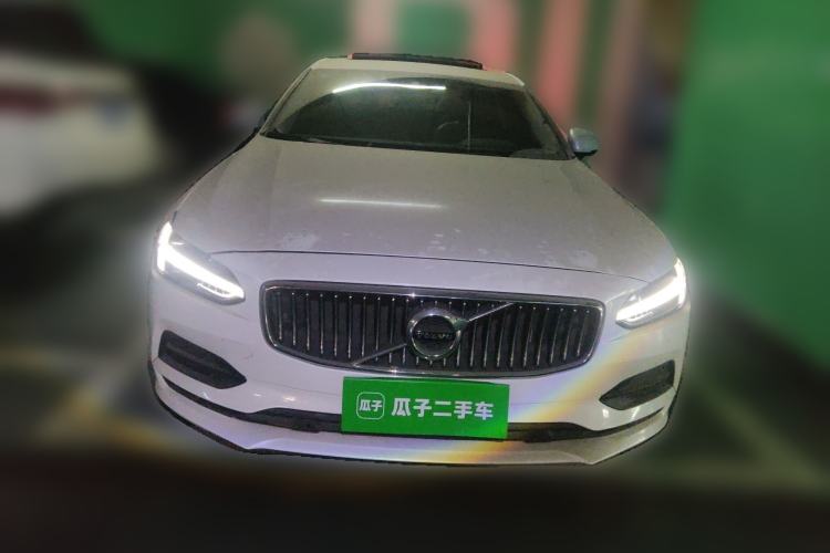 Used Volvo S90 2017 T4 Zhiyuan Edition Front