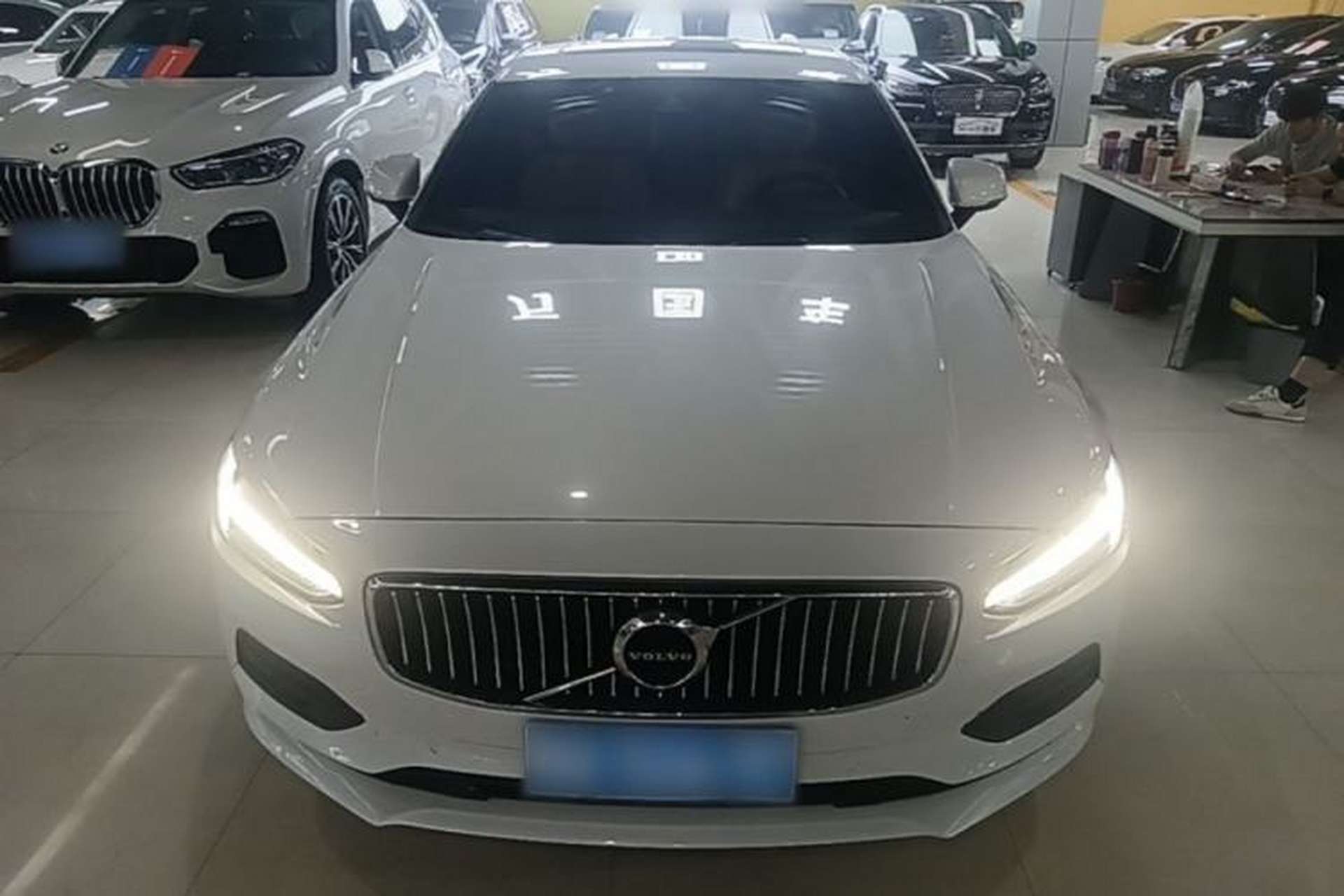 Used Volvo S90 2017 T4 Zhiyuan Edition Front