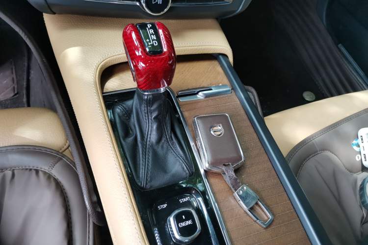 Used Volvo S90 2017 T5 Smart Luxury Edition Gear Lever