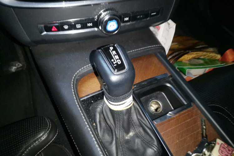 Used Volvo S90 2017 T5 Prestige Edition Gear Lever