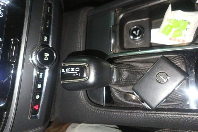 Used Volvo S90 2017 T4 Zhiyi Edition Gear Lever