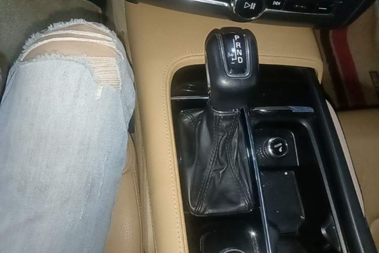Used Volvo S90 2017 T4 Zhiyuan Edition Gear Lever