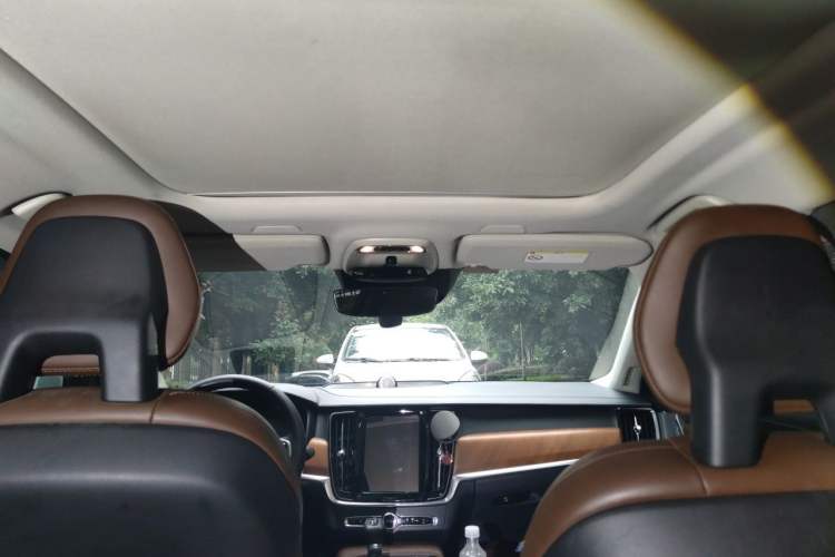 Used Volvo S90 2017 T5 Prestige Edition Headliner