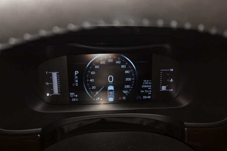 Used Volvo S90 2017 T4 Zhiyuan Edition Instrument Cluster