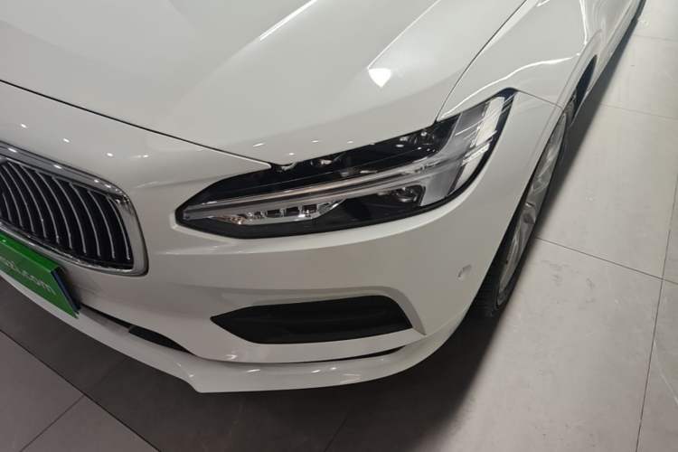 Used Volvo S90 2017 T5 Zhiyuan Edition Left Front Headlight