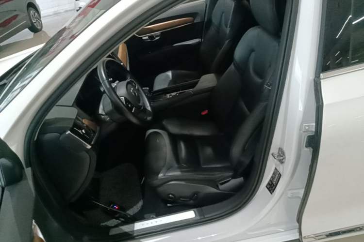 Used Volvo S90 2017 T5 Smart Luxury Edition Left Front Seat