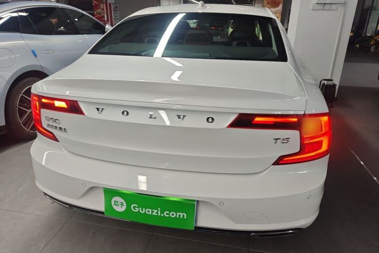 Used Volvo S90 2017 T5 Zhiyuan Edition Rear