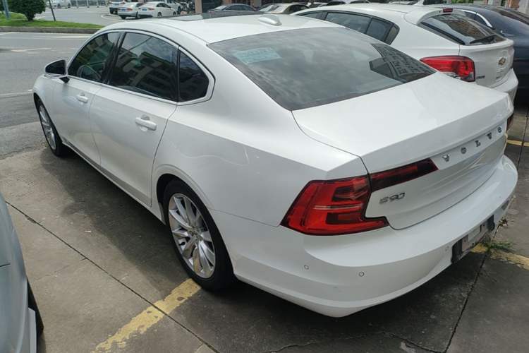 Used Volvo S90 2017 T5 Zhiyuan Edition Rear Left 45 Deg