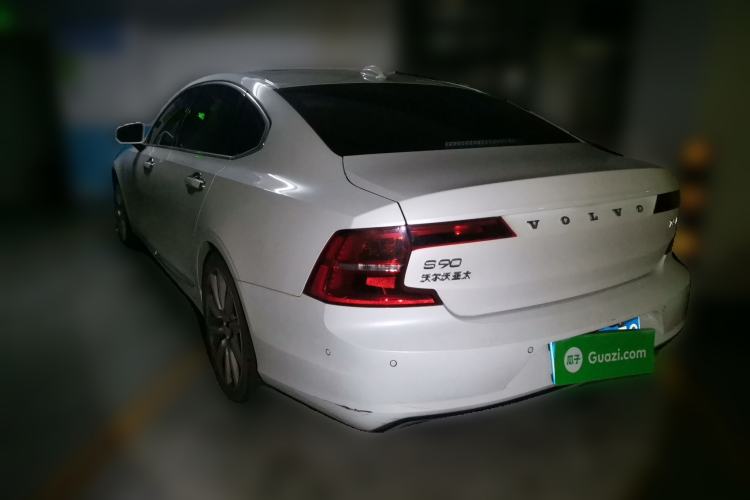 Used Volvo S90 2017 T5 Prestige Edition Rear Left 45 Deg