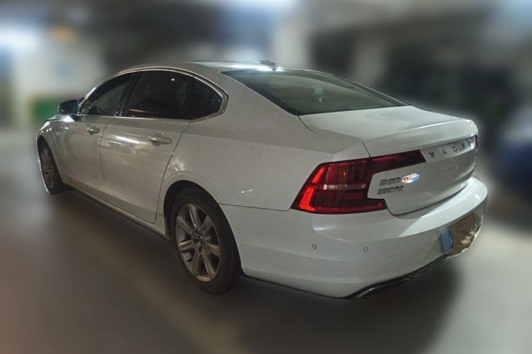 Used Volvo S90 2017 T4 Zhiyi Edition Rear Left 45 Deg