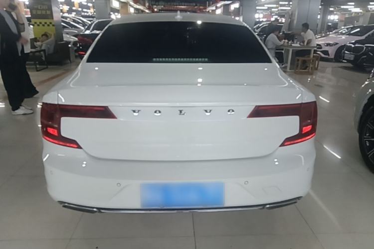 Used Volvo S90 2017 T4 Zhiyuan Edition Rear