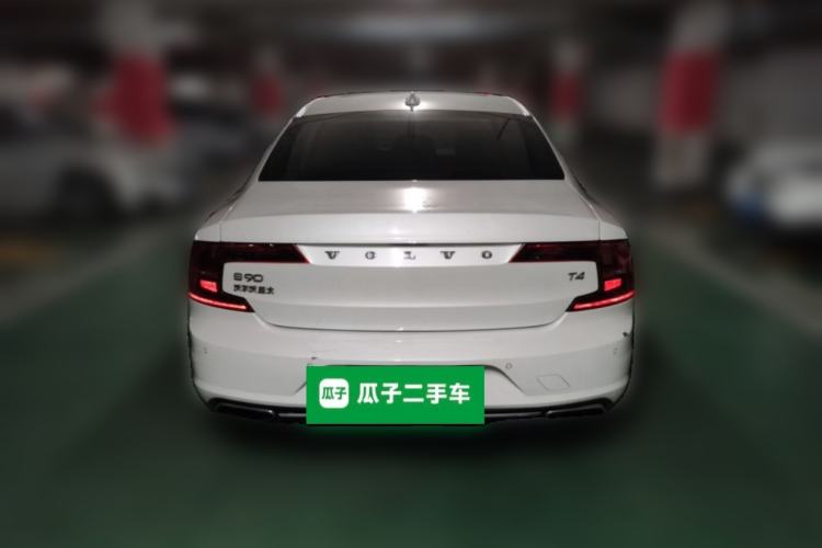 Used Volvo S90 2017 T4 Zhiyuan Edition Rear