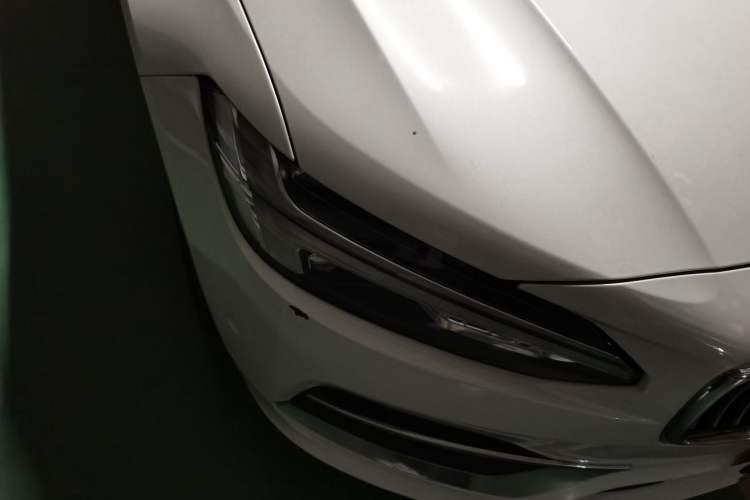 Used Volvo S90 2017 T4 Zhiyuan Edition Right Front Headlight