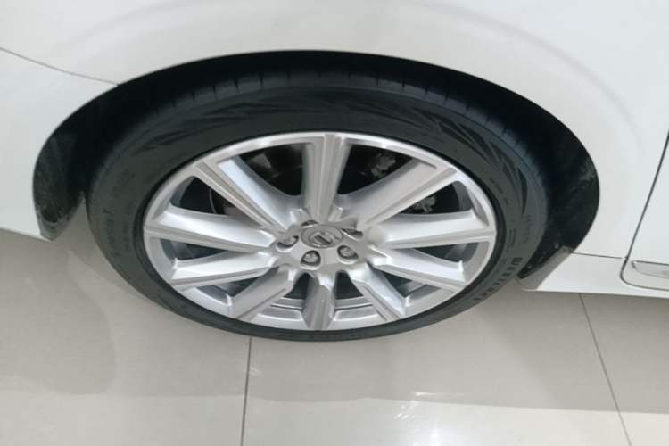 Used Volvo S90 2017 T5 Smart Luxury Edition Right Rear Wheel Hub