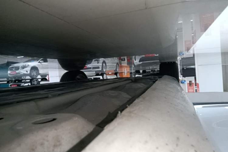 Used Volvo S90 2017 T5 Smart Luxury Edition Right Side Sill