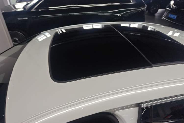 Used Volvo S90 2017 T5 Zhiyuan Edition Roof