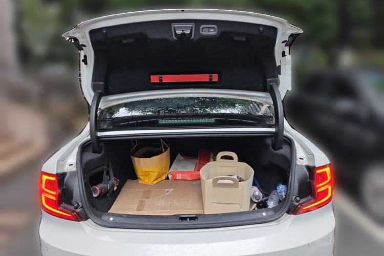 Used Volvo S90 2017 T4 Zhiyuan Edition Trunk