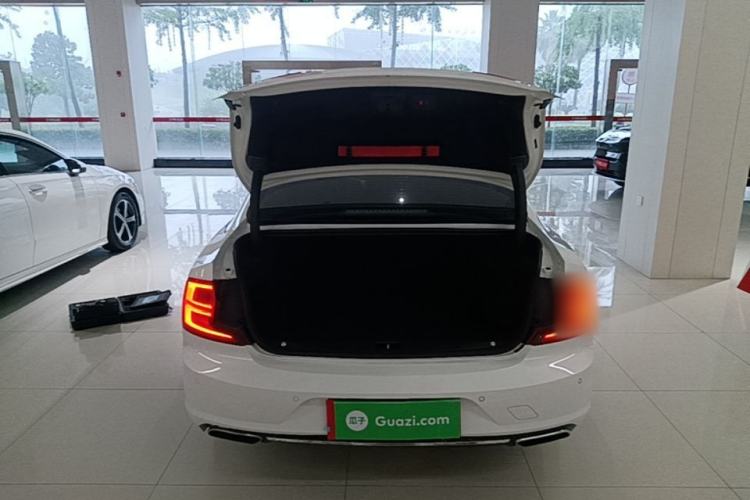 Used Volvo S90 2017 T5 Smart Luxury Edition Trunk