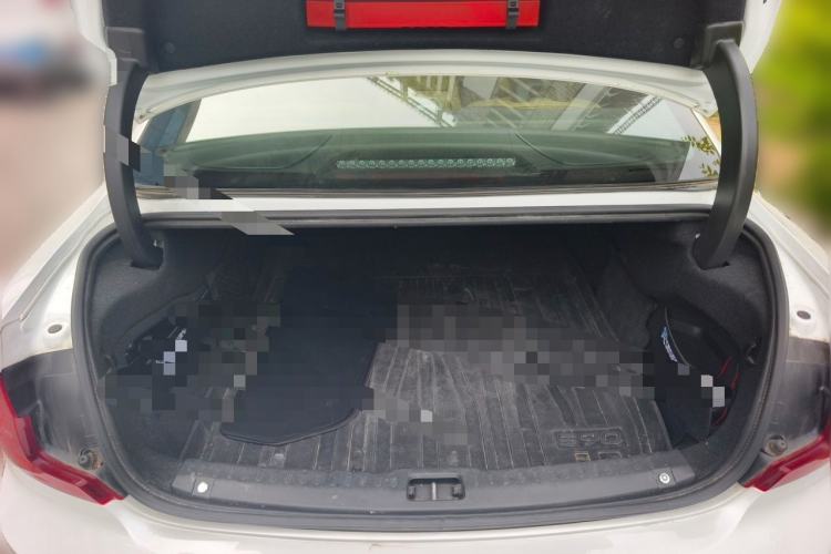 Used Volvo S90 2017 T4 Zhiyuan Edition Trunk