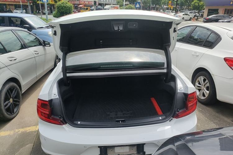 Used Volvo S90 2017 T5 Zhiyuan Edition Trunk