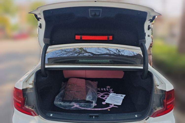 Used Volvo S90 2017 T4 Zhiyi Edition Trunk