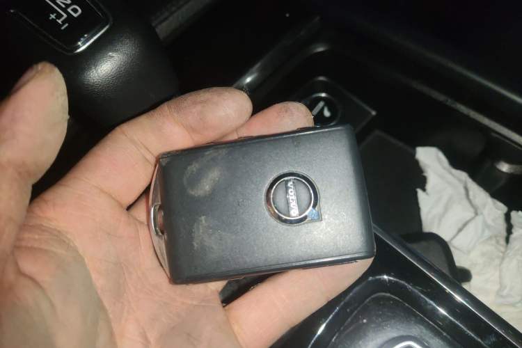 Used Volvo S90 2017 T4 Zhiyuan Edition Vehicle Key
