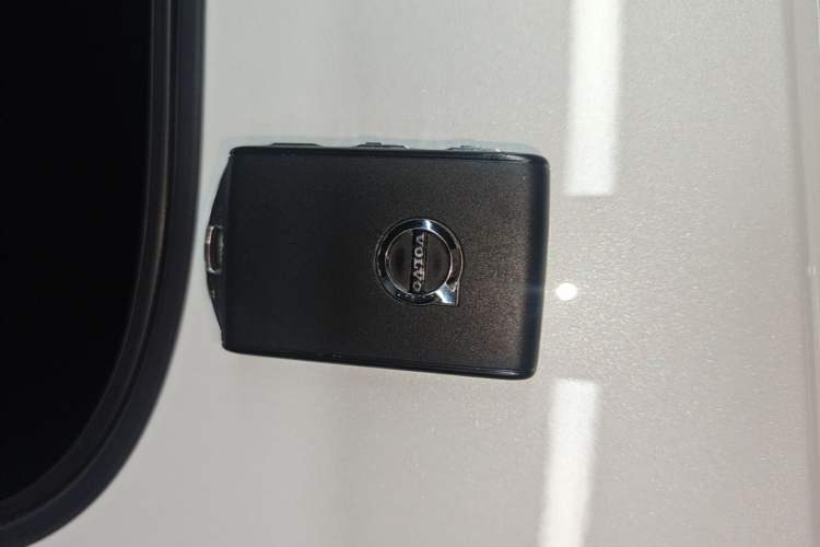 Used Volvo S90 2017 T5 Zhiyuan Edition Vehicle Key