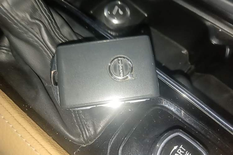Used Volvo S90 2017 T4 Zhiyuan Edition Vehicle Key