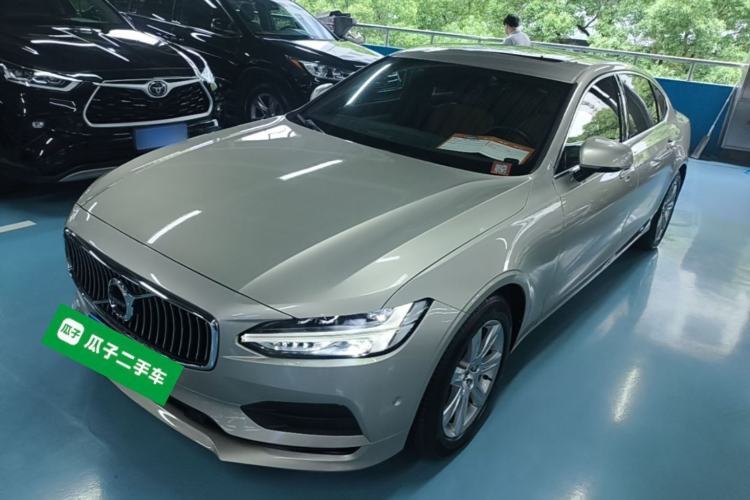 Used Volvo S90 2017 T4 Zhiyi Edition Guazi used car, China used car export, Used car for sale, Used  cars, Cheapest cars for sale