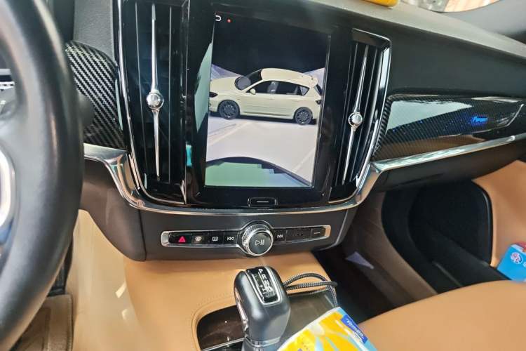 Used Volvo S90 2017 T5 Zhiyuan Edition Audio And AC Panel
