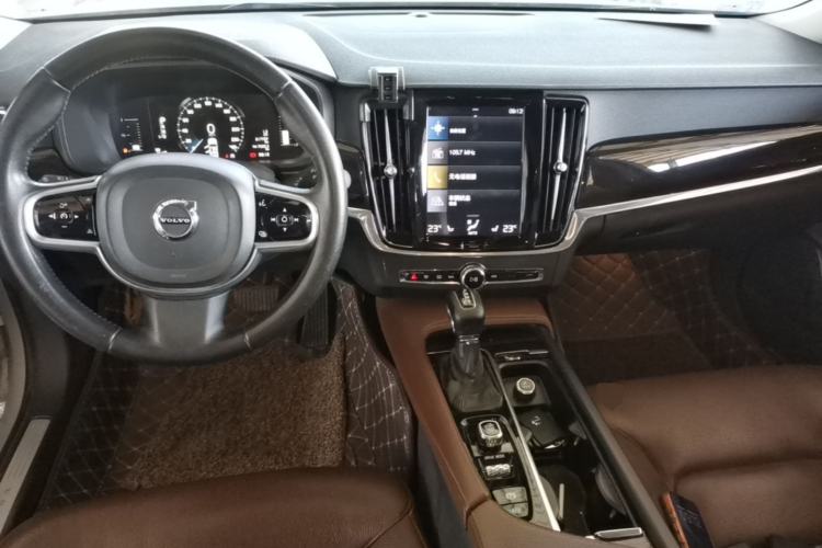 Used Volvo S90 2017 T5 Zhiyuan Edition Center Console