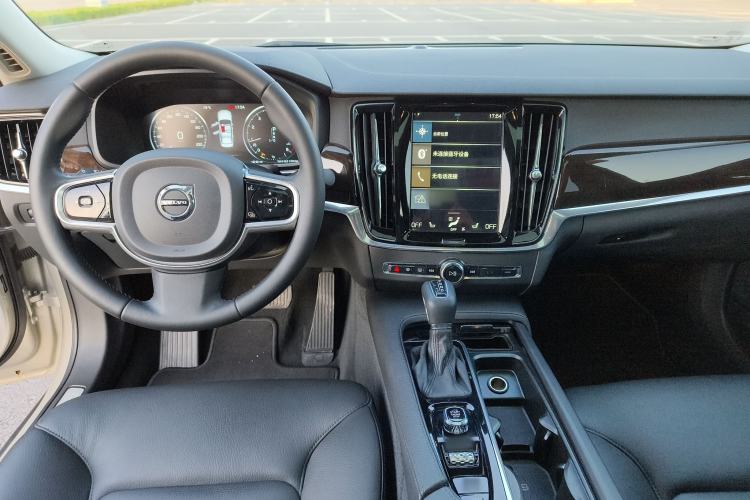 Used Volvo S90 2017 T5 Zhiyuan Edition Center Console