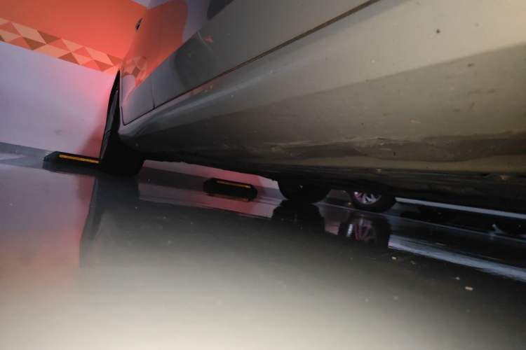 Used Volvo S90 2017 T4 Zhiyuan Edition Chassis Front Right