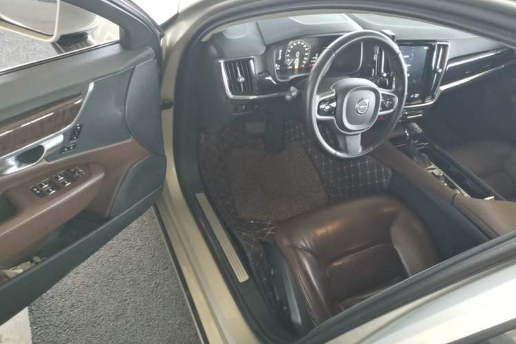 Used Volvo S90 2017 T5 Zhiyuan Edition Driver Seat