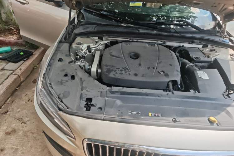 Used Volvo S90 2017 T5 Zhiyuan Edition Engine Bay Right