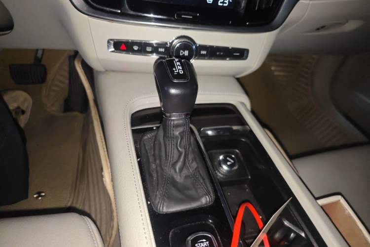Used Volvo S90 2017 T4 Zhiyuan Edition Gear Lever