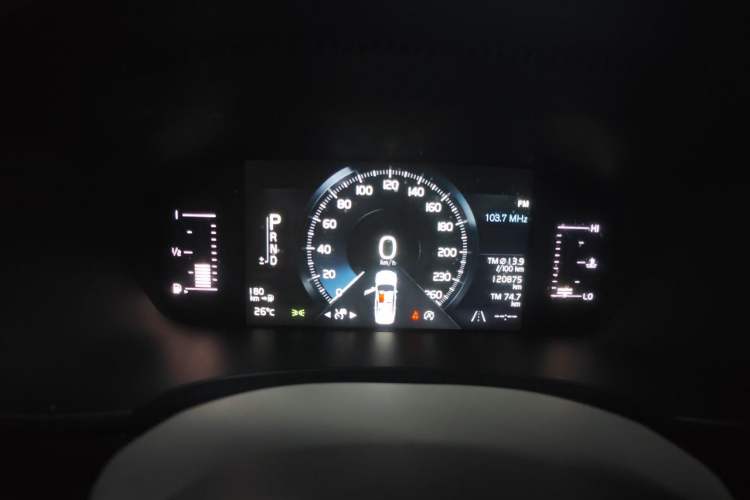 Used Volvo S90 2017 T4 Zhiyuan Edition Instrument Cluster