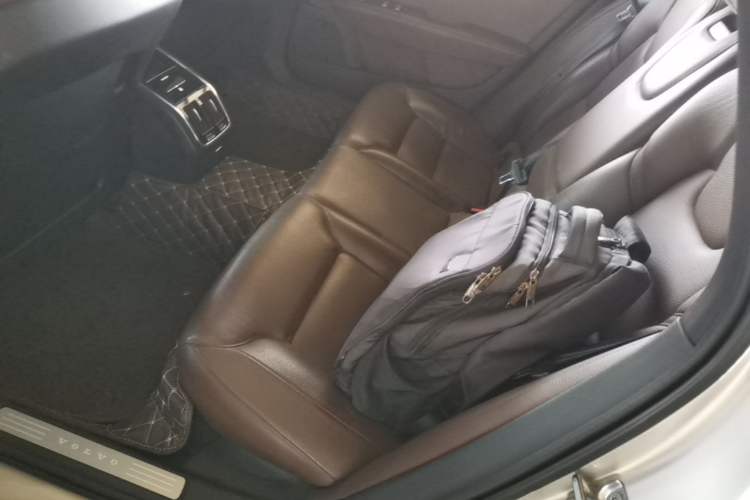Used Volvo S90 2017 T5 Zhiyuan Edition Left Rear Seat