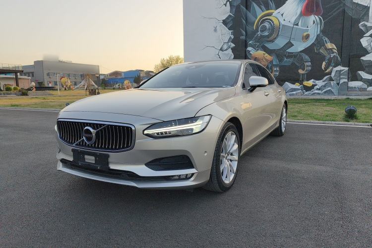 Used Volvo S90 2017 T5 Zhiyuan Edition Guazi used car, China used car export, Used car for sale, Used  cars, Cheapest cars for sale
